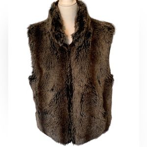 BLASSPORT Brown Faux Fur Reversible Vest Size Large